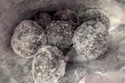 一颗糖果把十岁女孩“酸”进医院！世界上最酸的糖到底有多酸