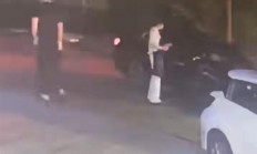 6人开奔驰轿车吃饭370元逃单 细心网友：还超载了