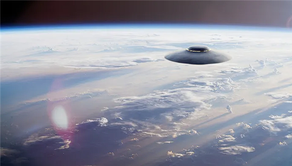 解密文件曝美机曾撞上UFO:没有任何损坏