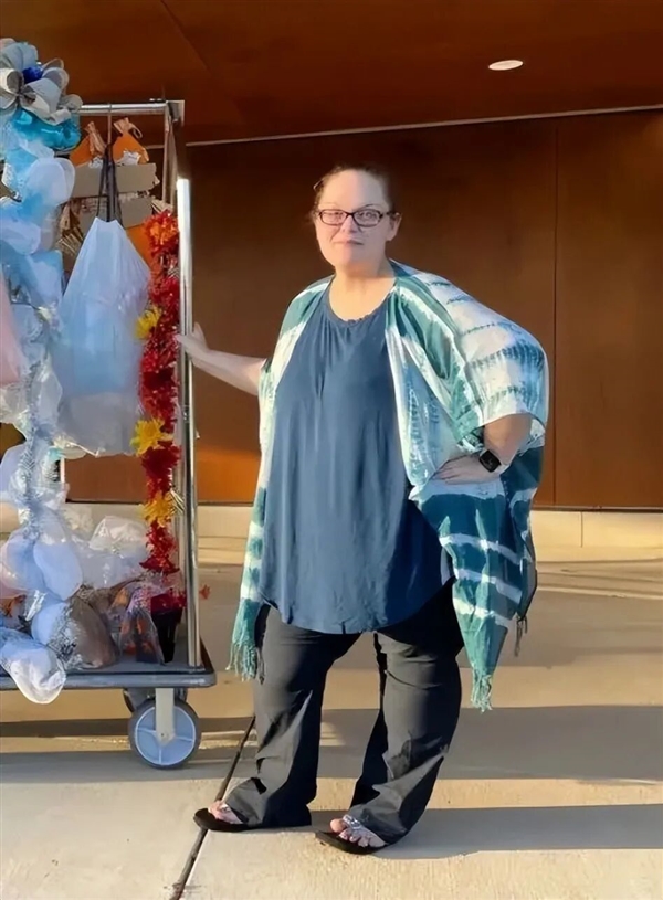 子弹卡在脂肪层 美国女子遇歹徒连中7枪奇迹生还!