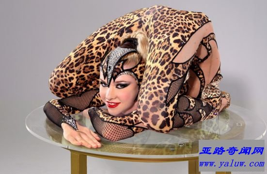 世界上最软的人，俄罗斯柔术美女Zlata